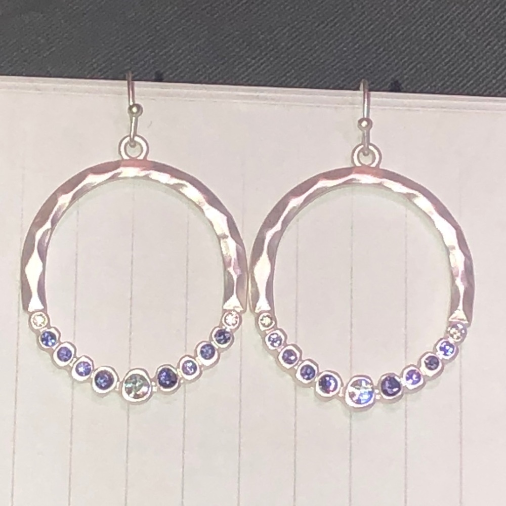 🆕Purple stones & silver hoop earrings NWT
